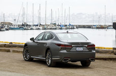 lexus-ls-2018-04.jpg