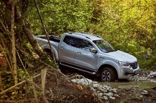 renault-alaskan-off-the-trail.jpg