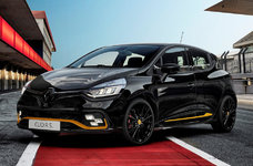 renault-clio-r.s.18-07h00-010518-4.jpg