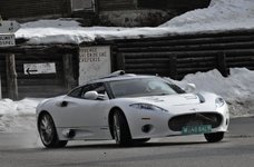 spyker-c8-aileron.jpg