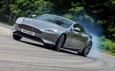 4-aston-db9-2.jpg