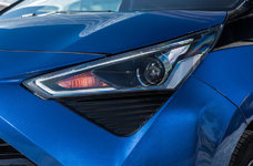 3-toyota-aygo-2018-review-headlights.jpg