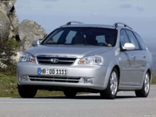 Daewoo-Nubira_Station_Wagon_CDX_2004_1600x1200_wallpaper_02.jpg