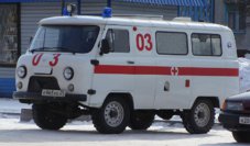 800px-UAZ_452,_Ambulances,_Koryazhma.JPG