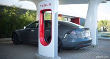 2014-01-16-2-1-Tesla-menyaet-privychnye-veschi.jpg