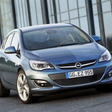 Opel-Astra-Hetchbek-2014